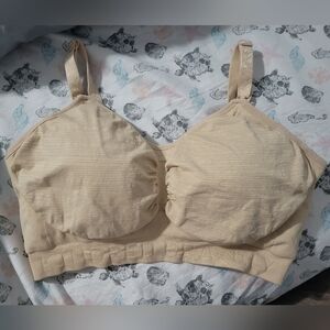 Kindred Bravely Nursing and Pumping Bra